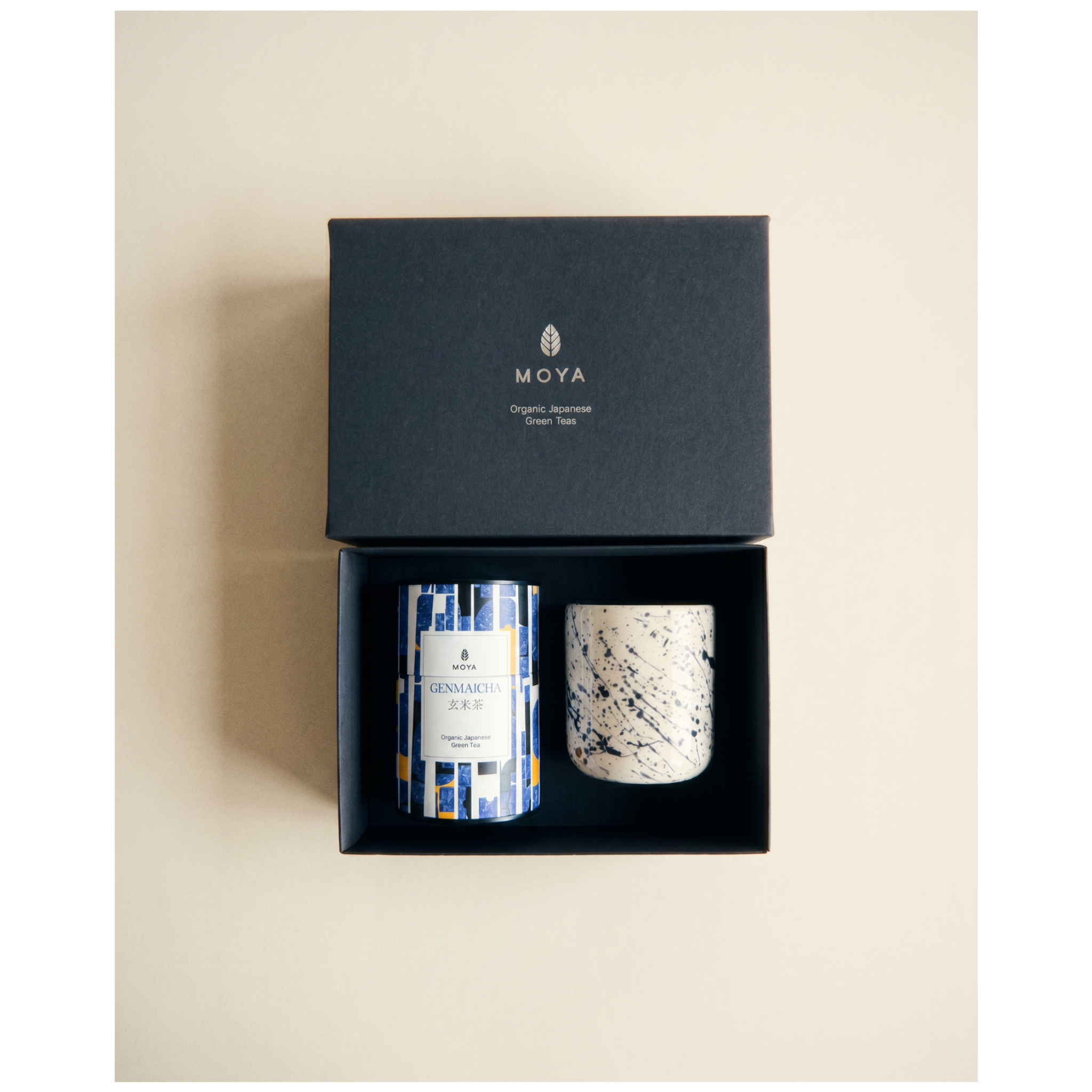 Moya Matcha Herbata Genmaicha w zestawie z ręcznie robionym kubkiem 60g