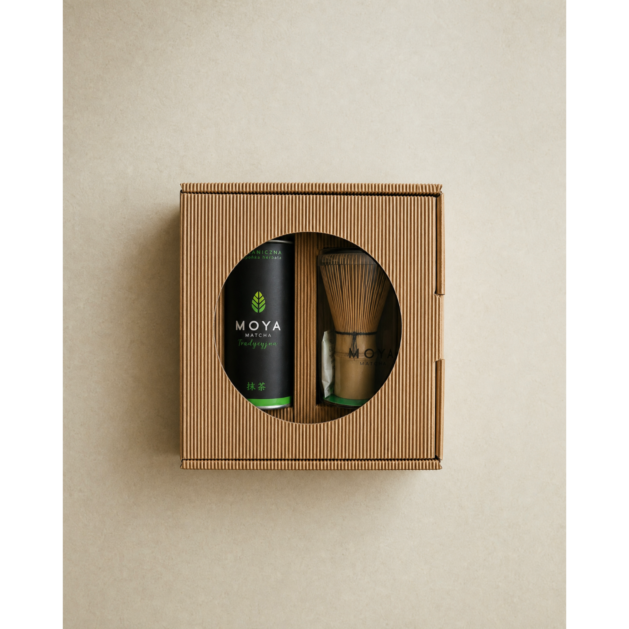 Zestaw: Moya Matcha Tradycyjna 30 g oraz chasen -bambusowa miotełka